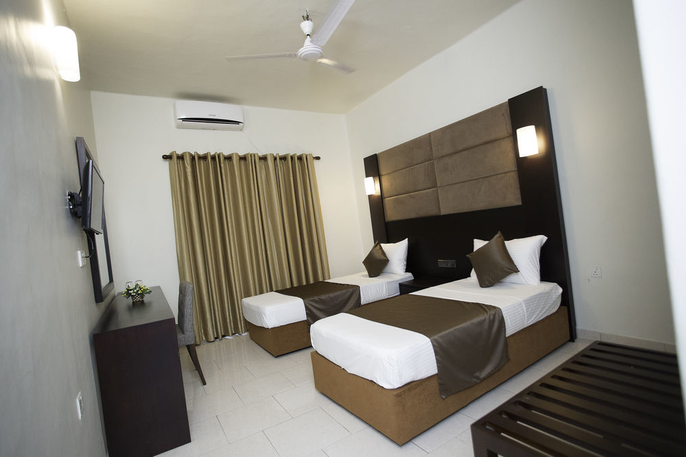 Hotel Sea Port Negombo Exterior foto